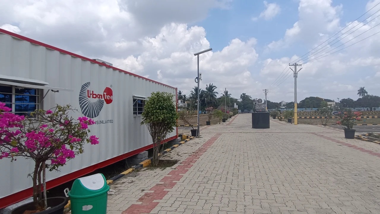 Premium villa plot for sale in Redhills